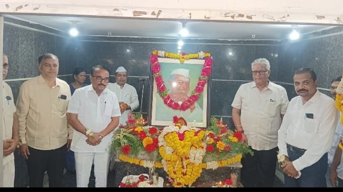 Birthday Celebrations of the Visionary Leader, Philanthropist & Founder President of HKE Society, Late Shri. Mahadevappa Rampure.